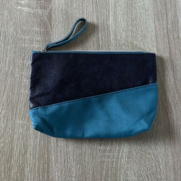 NEW … IPSY Cosmetic / Makeup Bag - Picture 1 of 3